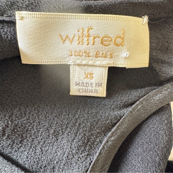 Aritzia Wilfred Tank 100% Silk Black Embroidered Lightweight Sheer Classic Sz XS - Picture 3 of 12